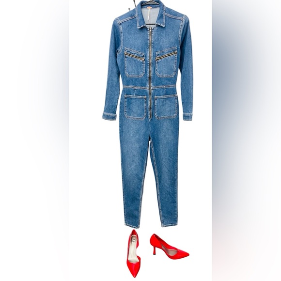 FREE PEOPLE jumpsuit size S Denim